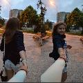 на прогулке скачать фото